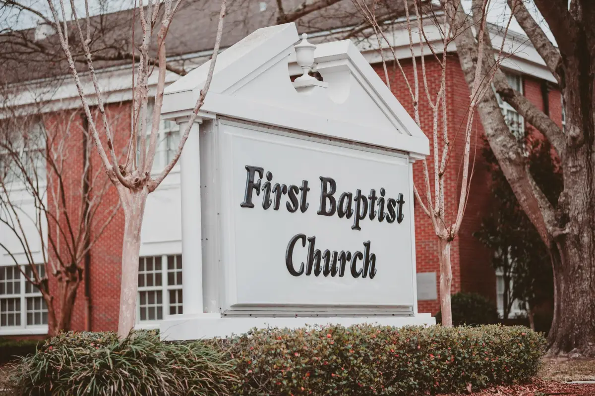 FBC Picayune sanctuary at Sunday worship